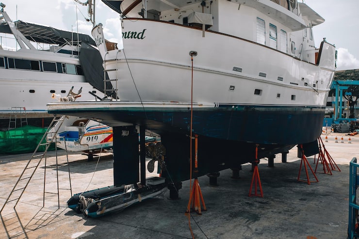 Emergency Boat Lift Repair in Fort Myers, FL