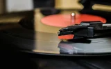 Free vinyl record turntable image